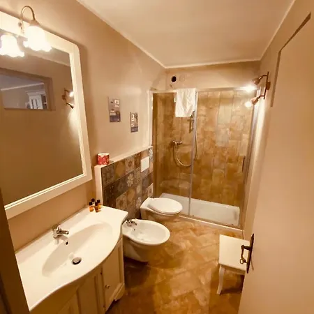 לינה וארוחת בוקר L'oca Giuliva Relais 3*